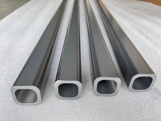 Endüstriyel Fırınlar için Yüksek Sıcaklık Dayanımı, Oksidasyon Direnci ve Üstün Isı Yönetimi Özelliklerine Sahip SSiC Kare Kiriş